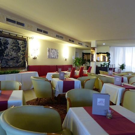 Hotel Tyrol-Alpenhof 蒂罗尔-泽费尔德 外观 照片