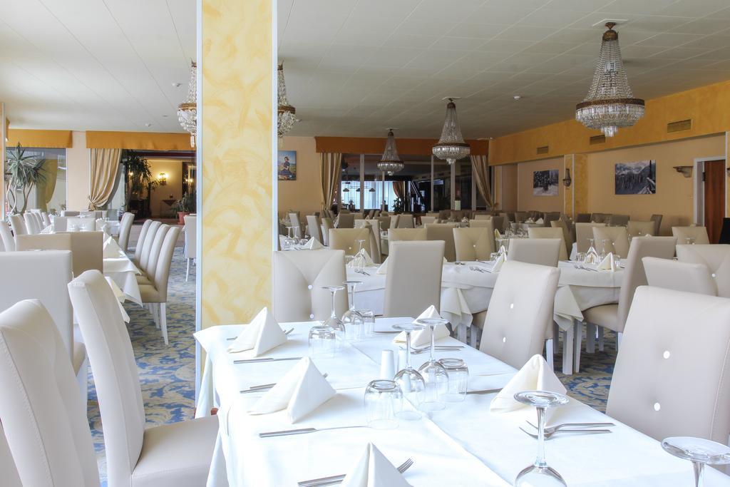 Hotel Tyrol-Alpenhof 蒂罗尔-泽费尔德 外观 照片