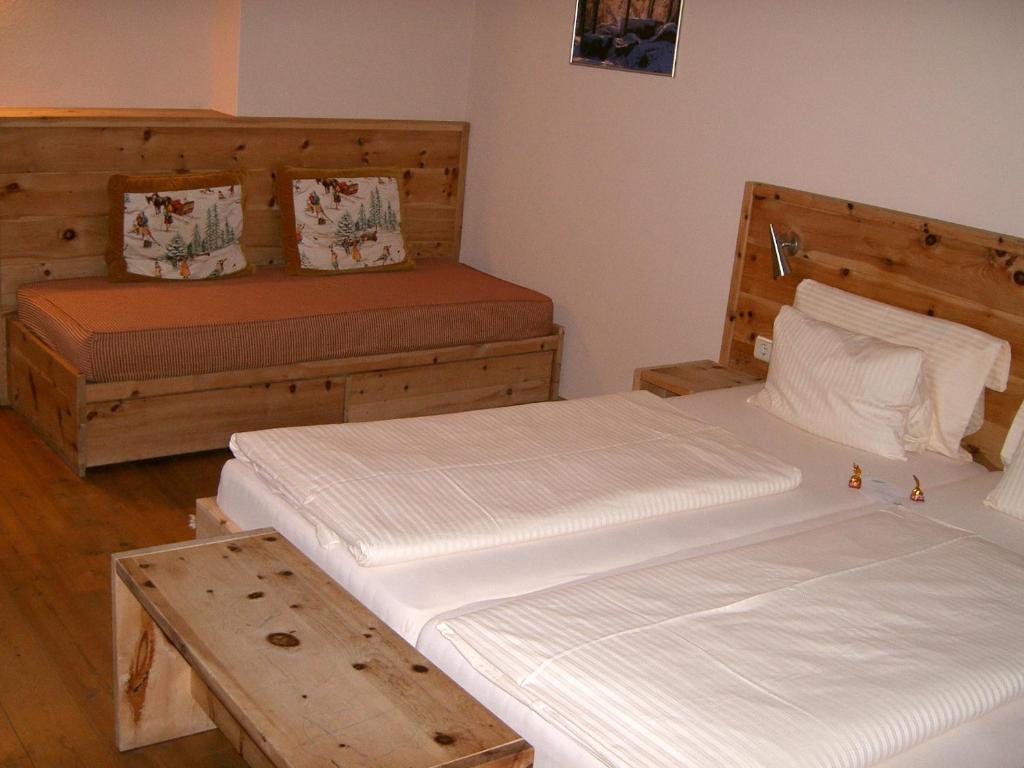 Hotel Tyrol-Alpenhof 蒂罗尔-泽费尔德 客房 照片