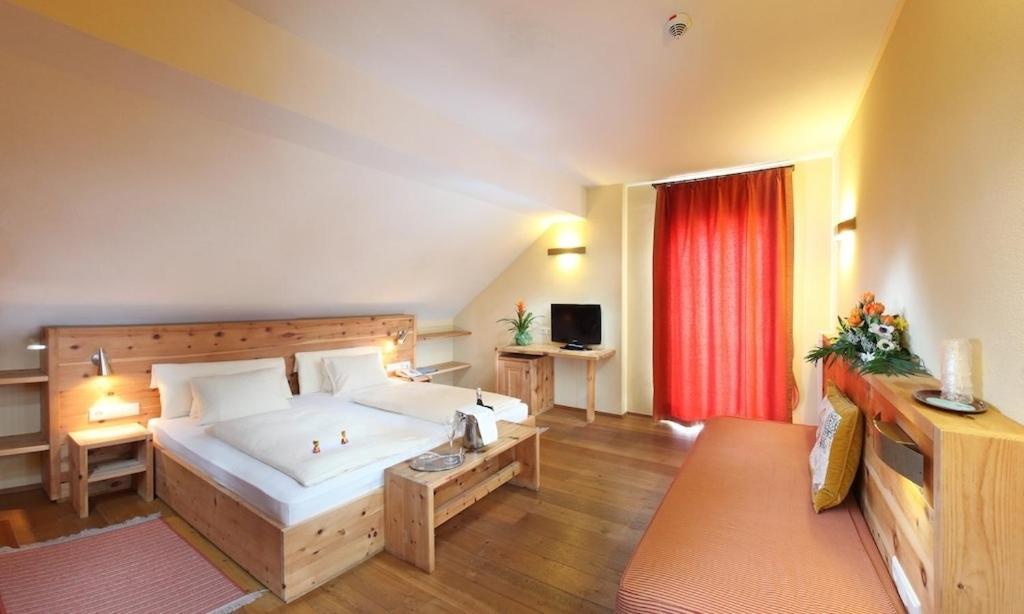 Hotel Tyrol-Alpenhof 蒂罗尔-泽费尔德 客房 照片