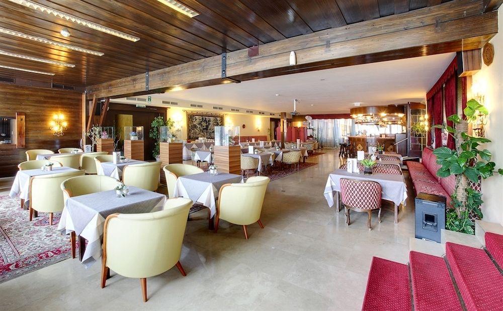 Hotel Tyrol-Alpenhof 蒂罗尔-泽费尔德 外观 照片
